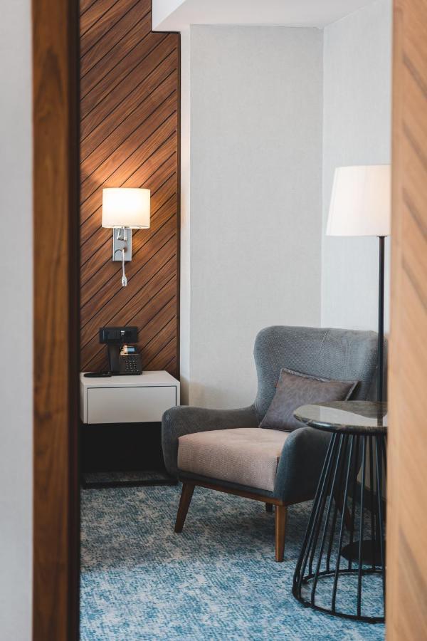 Bristol Hotel พอดโกริกา ภายนอก รูปภาพ