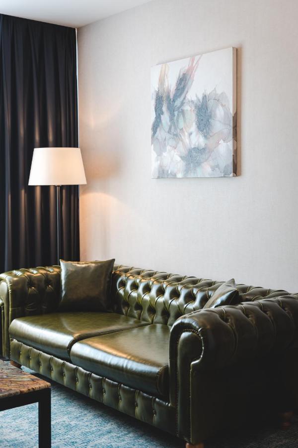 Bristol Hotel พอดโกริกา ภายนอก รูปภาพ
