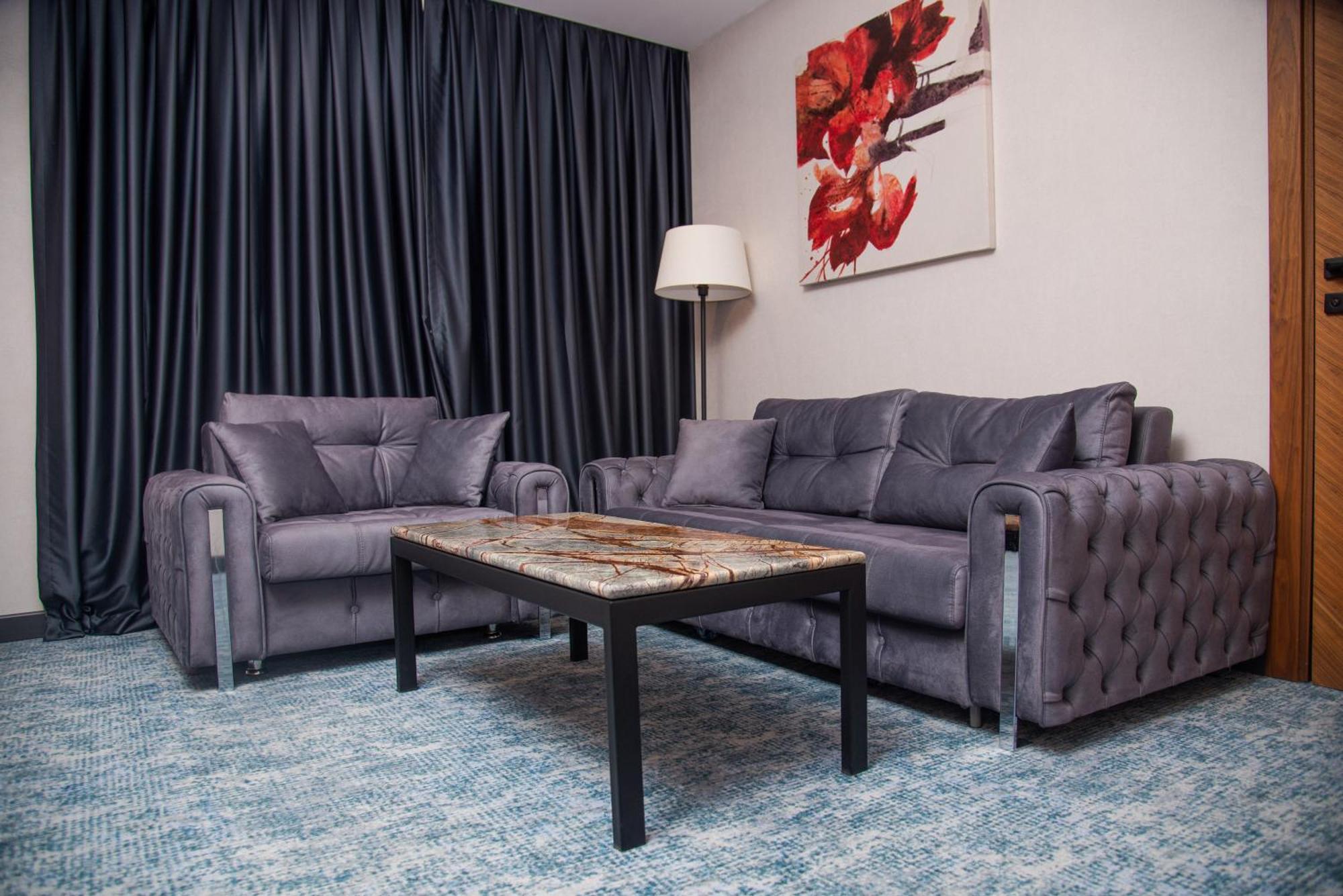 Bristol Hotel พอดโกริกา ภายนอก รูปภาพ